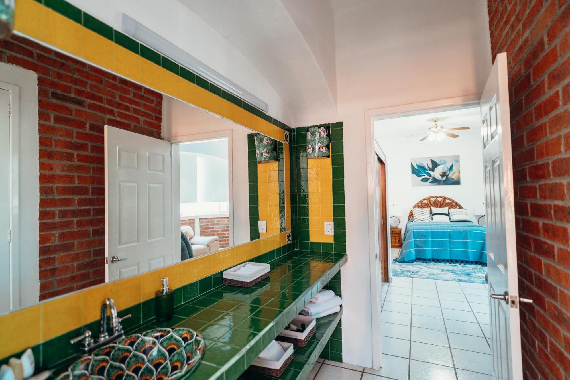 Boutique Hotel & Suites Hacienda Lord Twigg 푸에르토 발라타 외부 사진